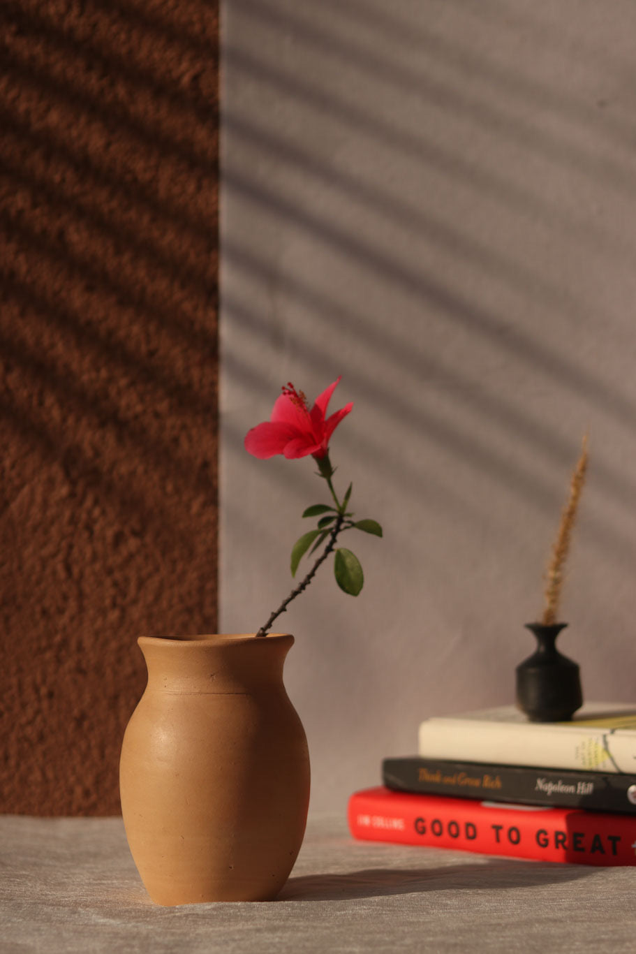 Guldaan Earthenware Vase