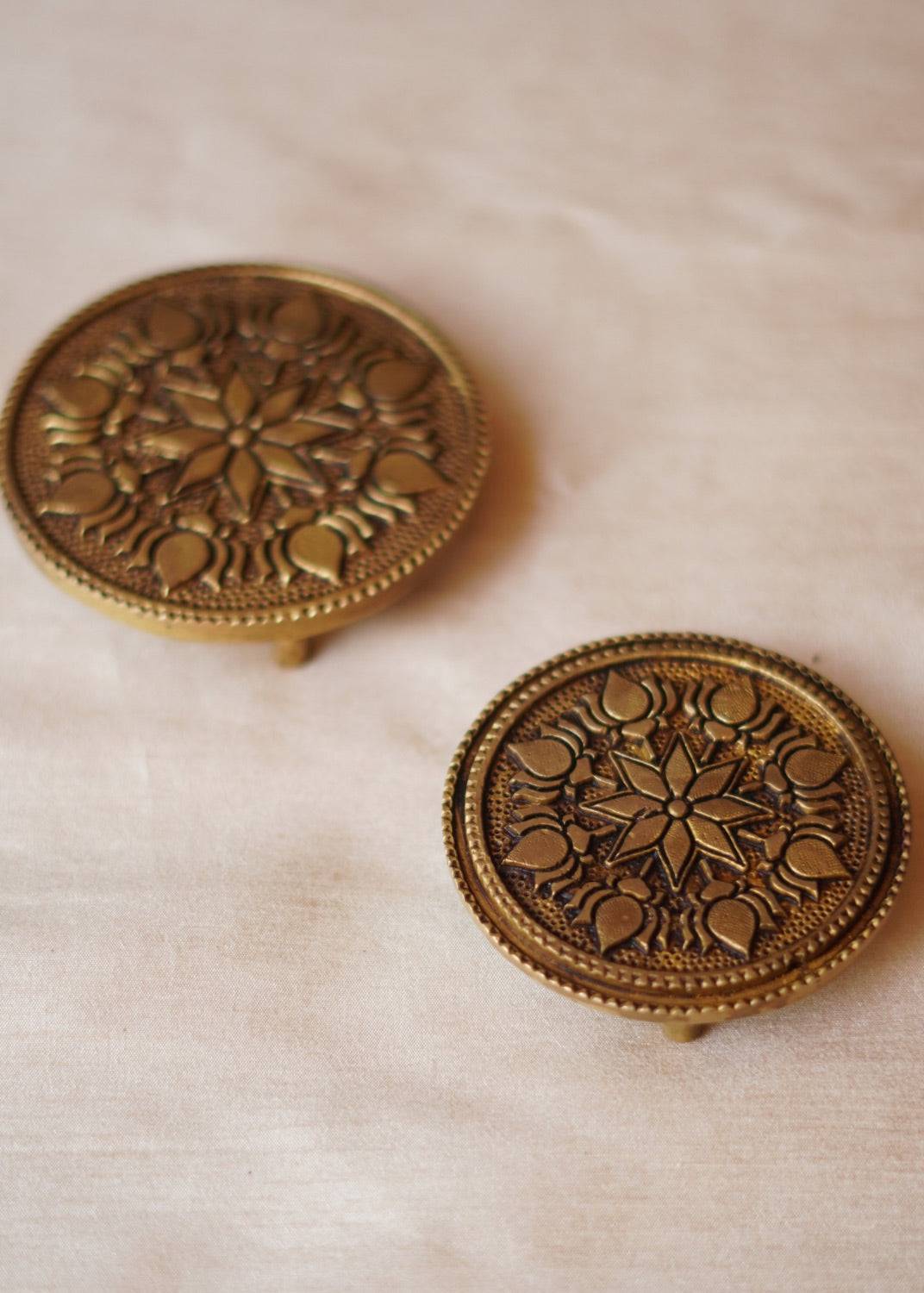 Brass Lotus Pooja Chowki – Circular Pedestal for Home Mandir