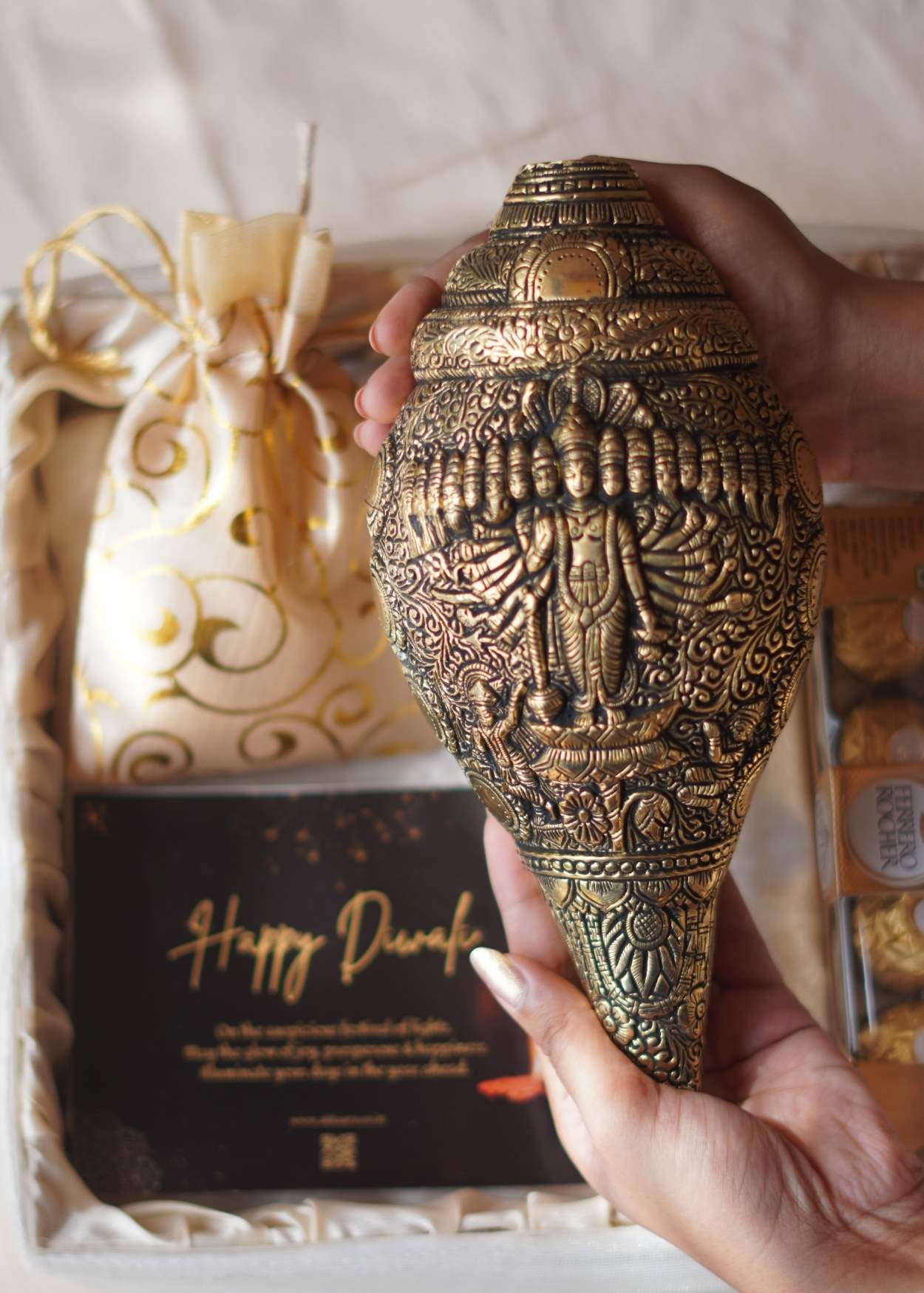 Luxury Brass Shankh Naad Hamper – Premium Corporate Diwali Gift with Dashavatara Vishnu Engraving | Akkaara India